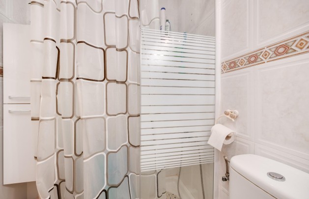 Återförsäljning - Lägenhet / lägenhet - Torrevieja - Calas blanca