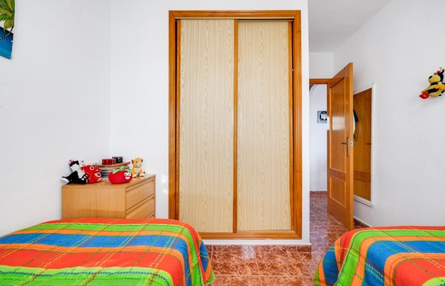 Återförsäljning - Lägenhet / lägenhet - Torrevieja - Calas blanca
