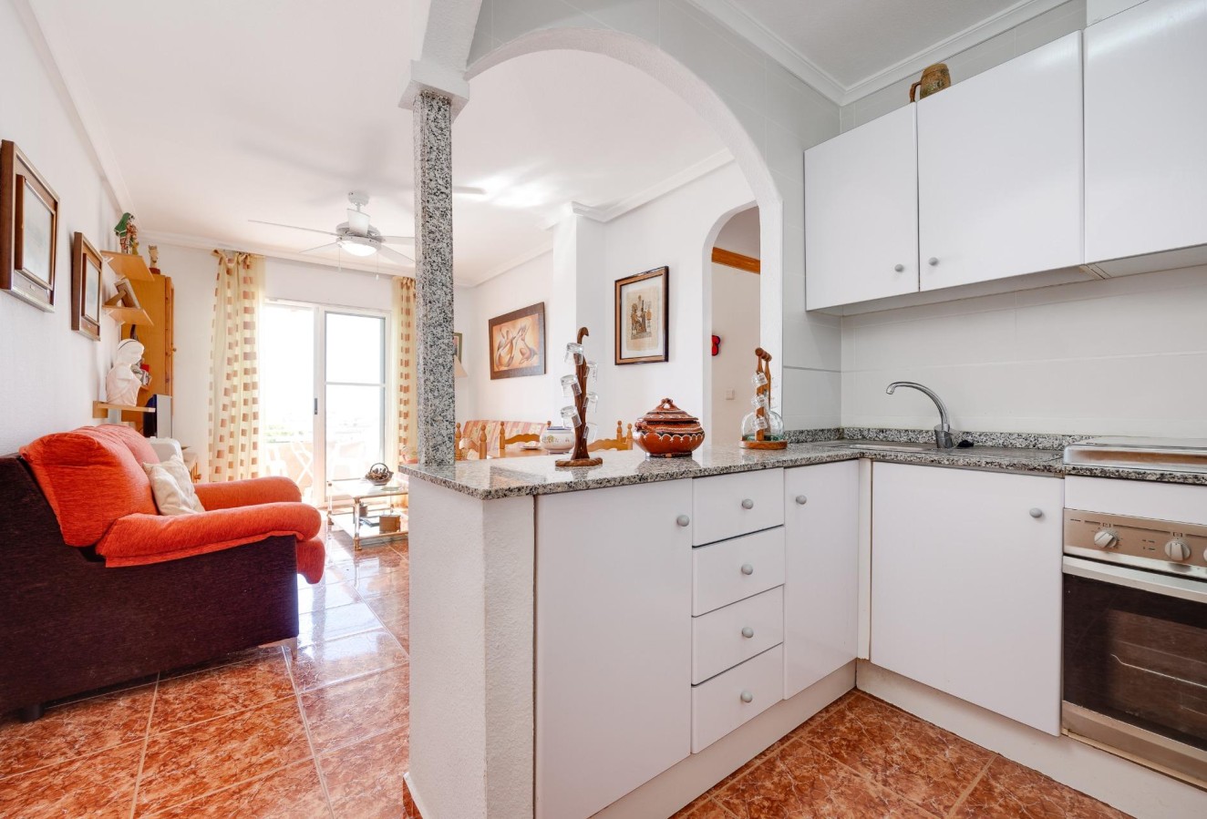 Återförsäljning - Lägenhet / lägenhet - Torrevieja - Calas blanca