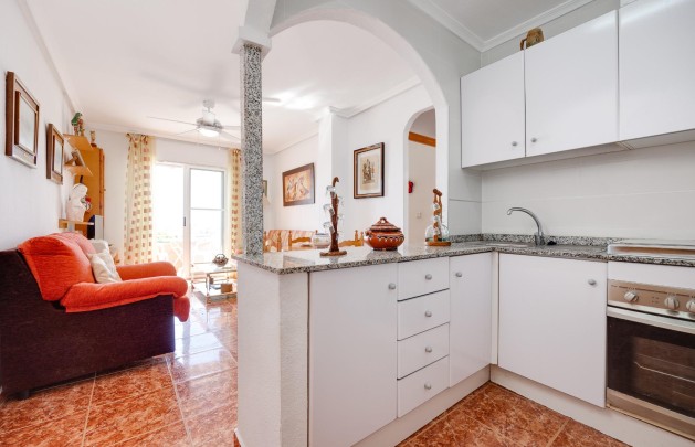 Återförsäljning - Lägenhet / lägenhet - Torrevieja - Calas blanca