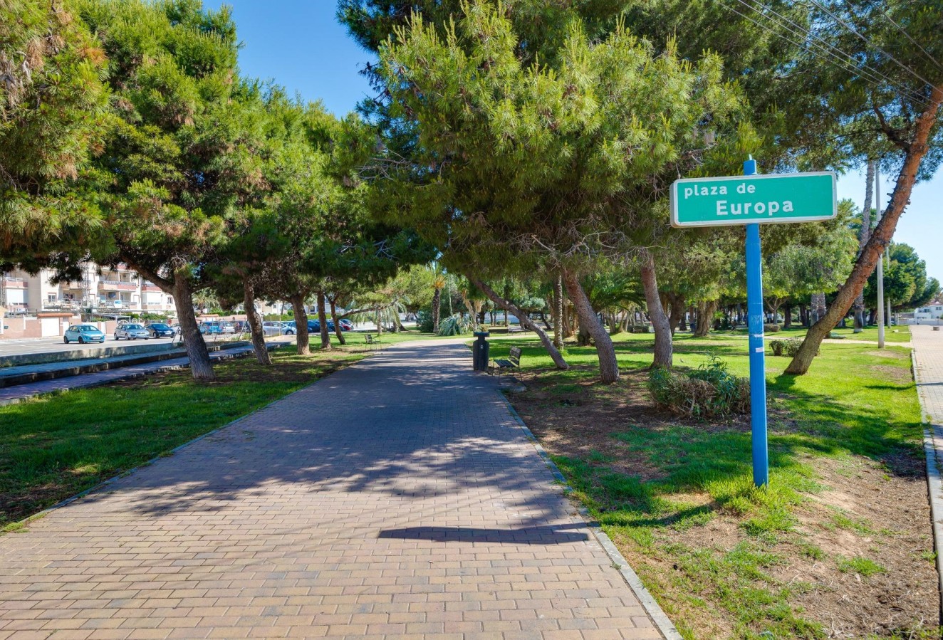 Återförsäljning - Lägenhet / lägenhet - Torrevieja - Calas blanca