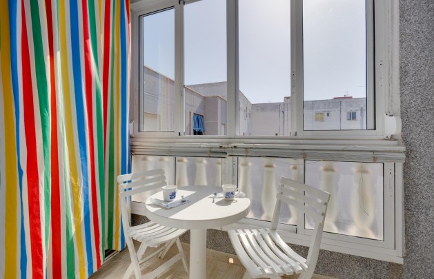 Återförsäljning - Lägenhet / lägenhet - Torrevieja - Habaneras