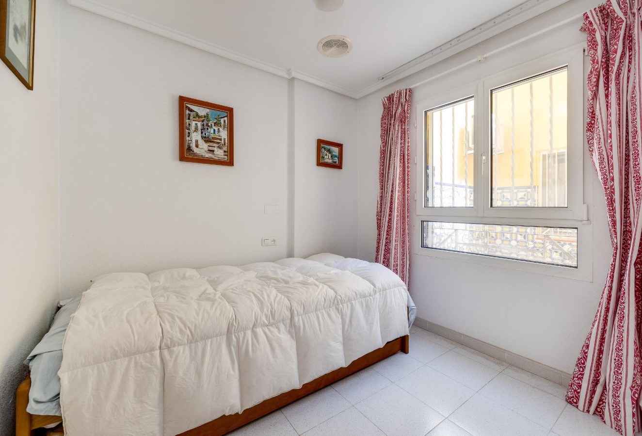 Återförsäljning - Bungalow - Torrevieja - Mar azul