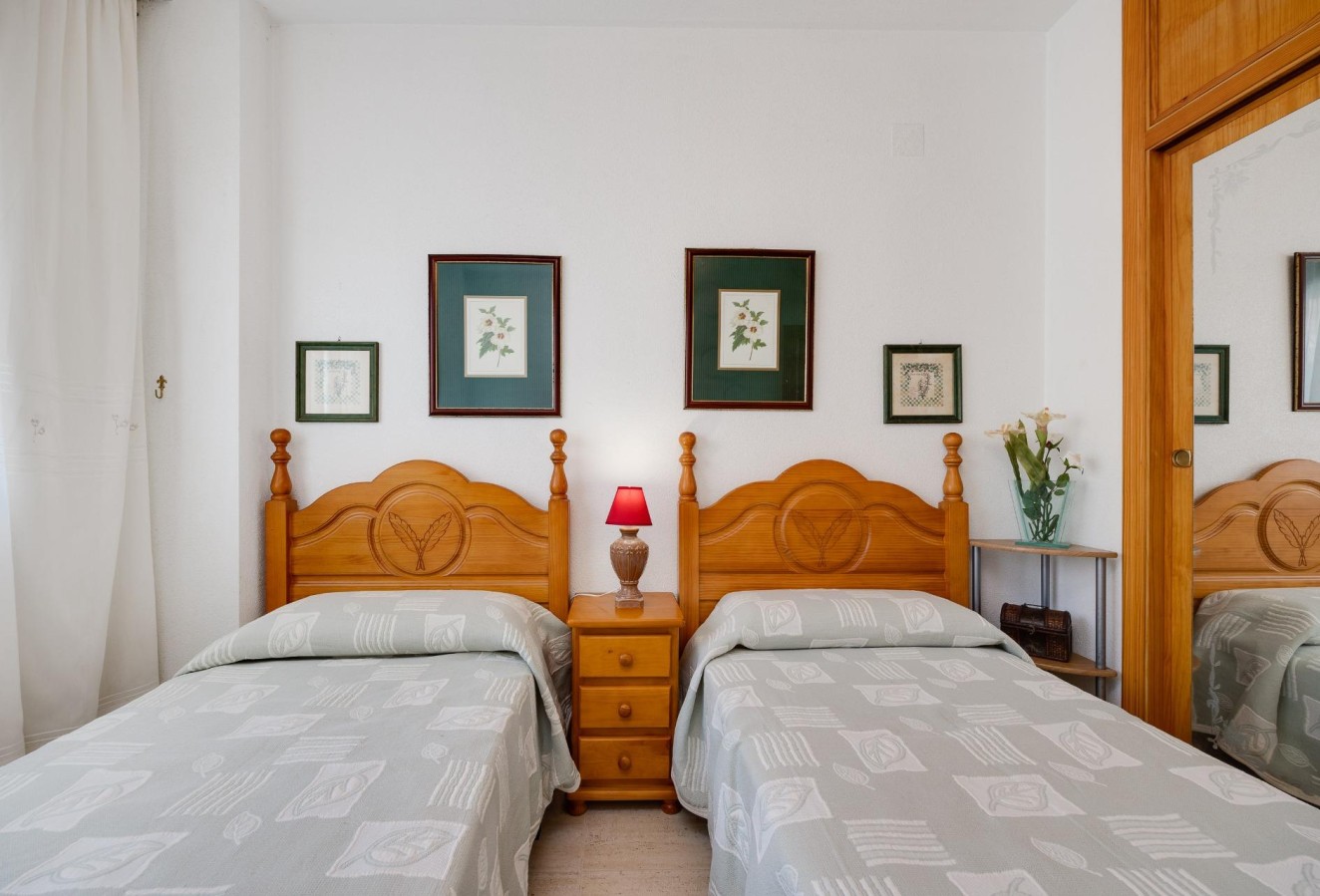 Återförsäljning - Lägenhet / lägenhet - Torrevieja - Habaneras