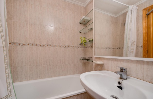 Återförsäljning - Lägenhet / lägenhet - Torrevieja - Habaneras