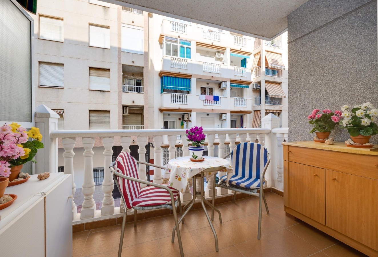 Återförsäljning - Lägenhet / lägenhet - Torrevieja - Habaneras