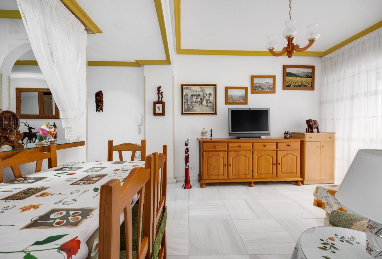 Återförsäljning - Lägenhet / lägenhet - Torrevieja - Habaneras