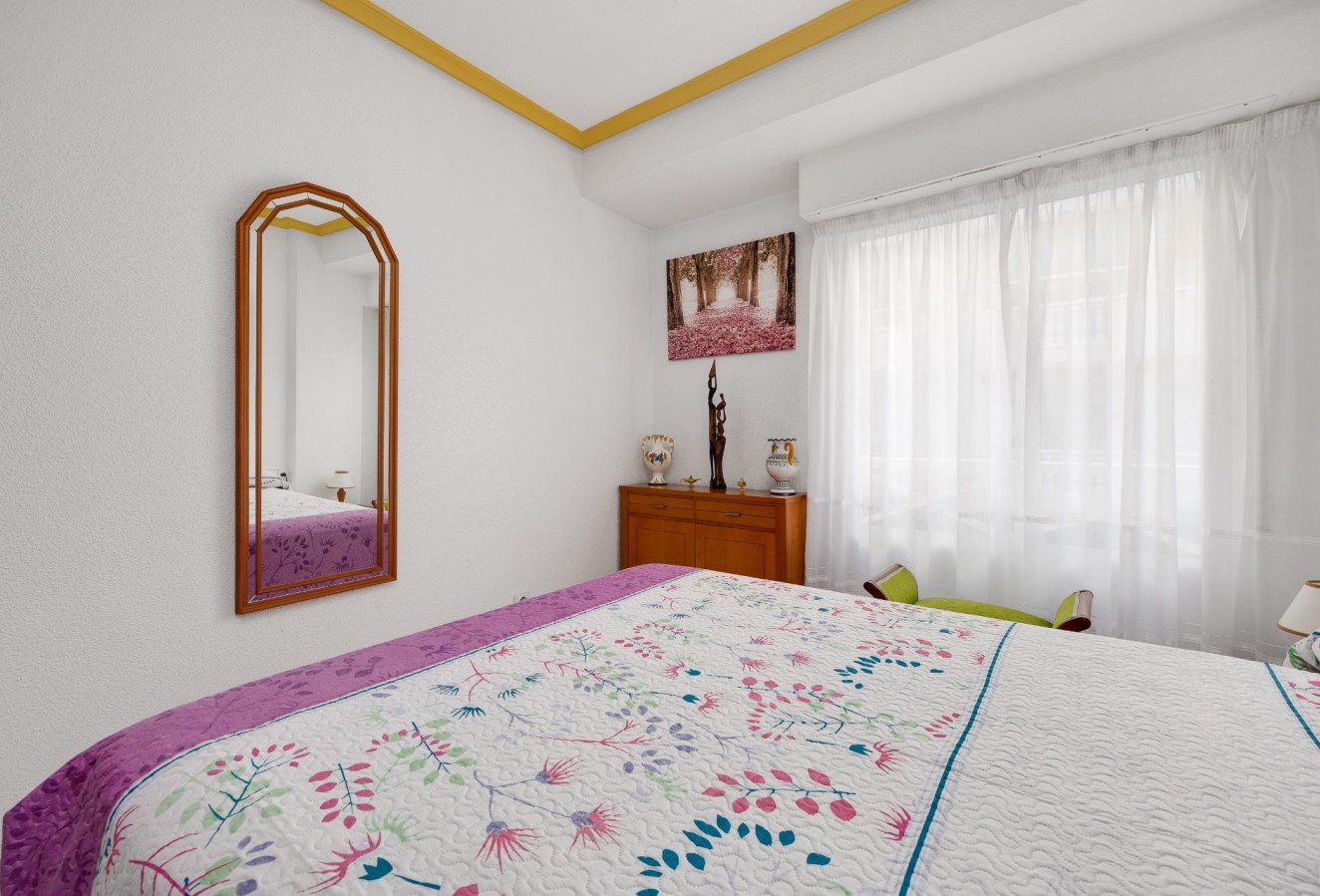 Återförsäljning - Lägenhet / lägenhet - Torrevieja - Habaneras