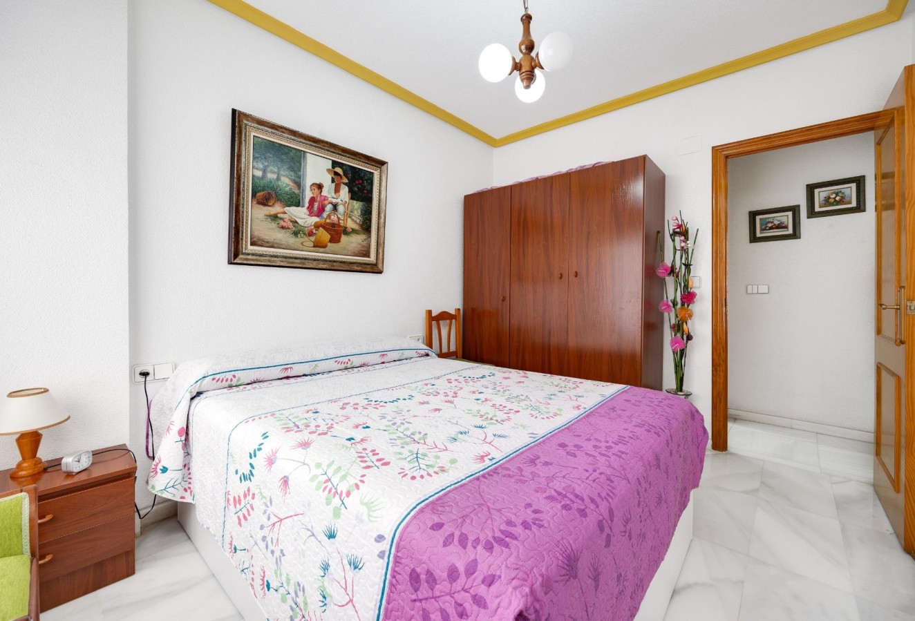 Återförsäljning - Lägenhet / lägenhet - Torrevieja - Habaneras