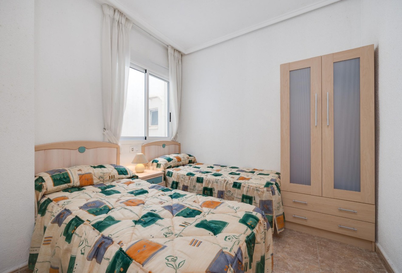 Återförsäljning - Lägenhet / lägenhet - Torrevieja - Habaneras