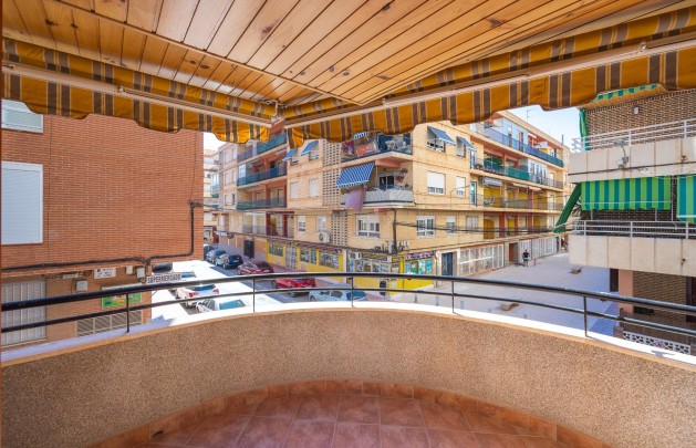 Återförsäljning - Lägenhet / lägenhet - Torrevieja - Acequion