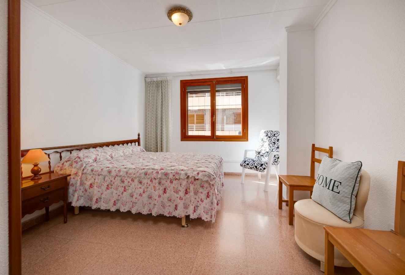 Återförsäljning - Lägenhet / lägenhet - Torrevieja - Acequion