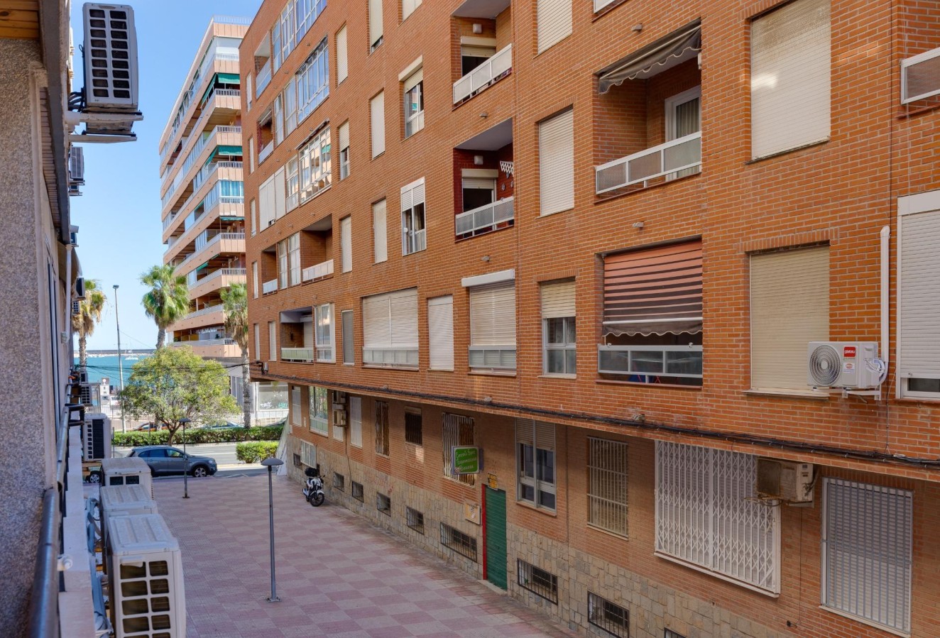 Återförsäljning - Lägenhet / lägenhet - Torrevieja - Acequion