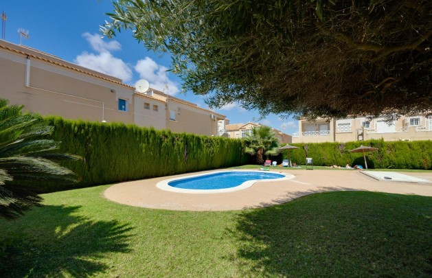 Återförsäljning - Villa - Torrevieja - El molino