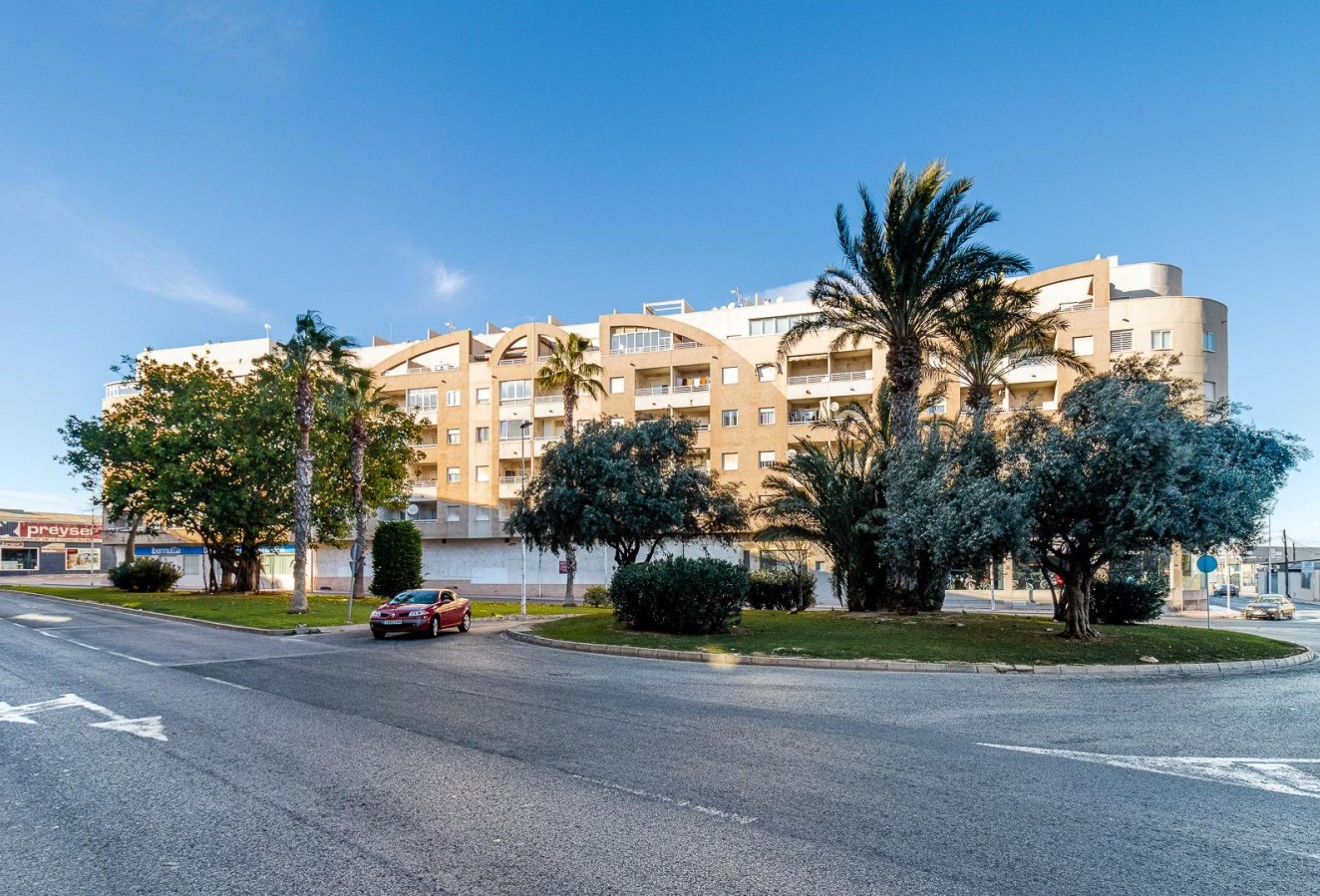 Resale - Apartment / flat - Torrevieja - El molino