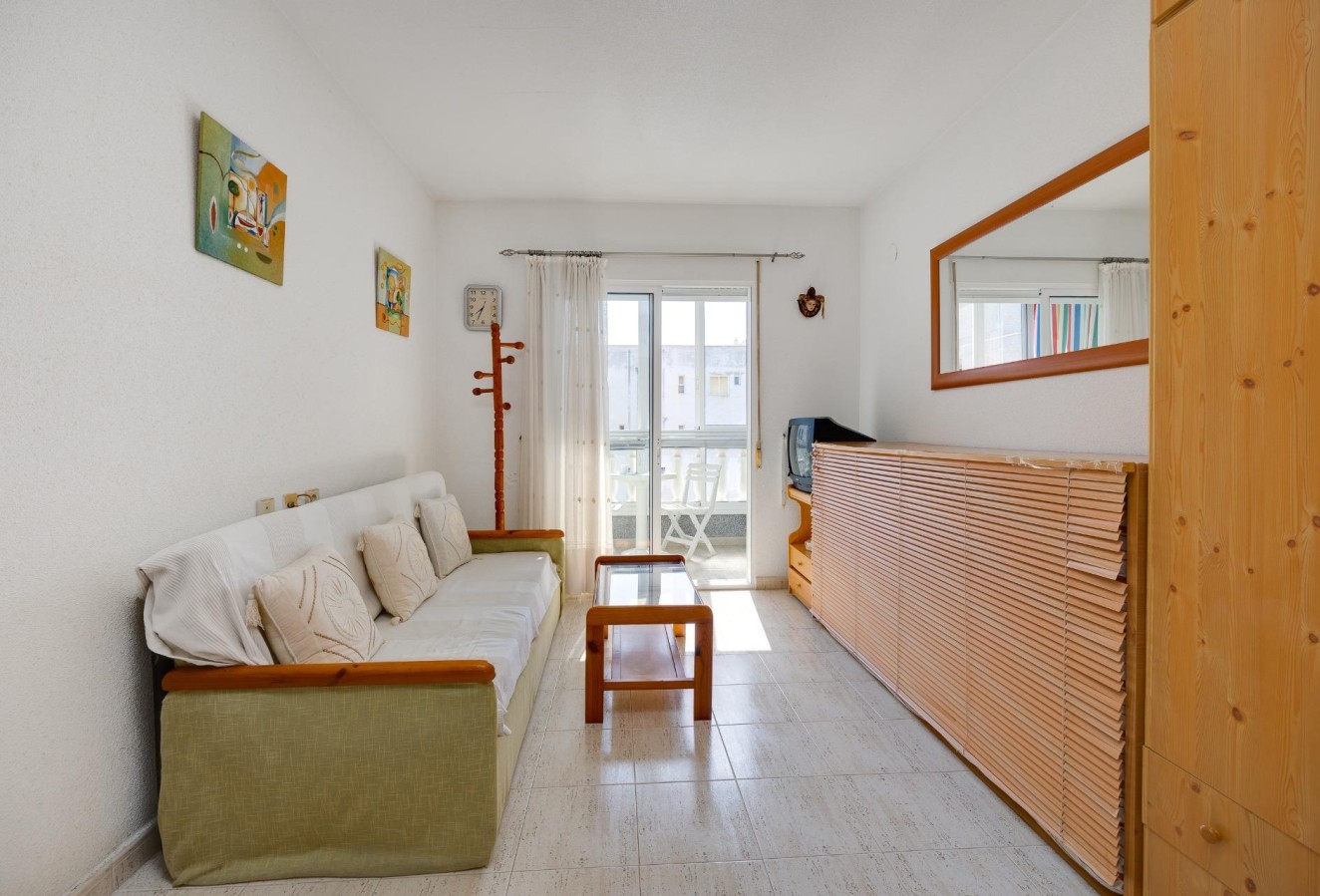 Resale - Apartment / flat - Torrevieja - Habaneras