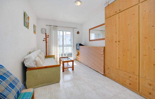 Resale - Apartment / flat - Torrevieja - Habaneras