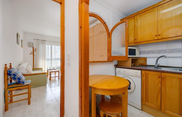 Resale - Apartment / flat - Torrevieja - Habaneras