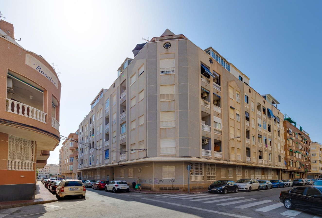 Resale - Apartment / flat - Torrevieja - Habaneras