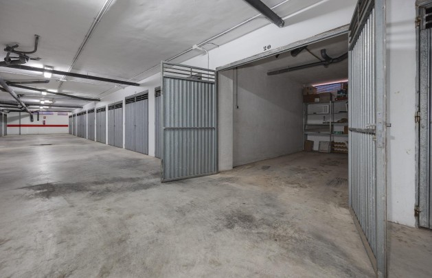 Resale - Garage - Torrevieja - Acequion
