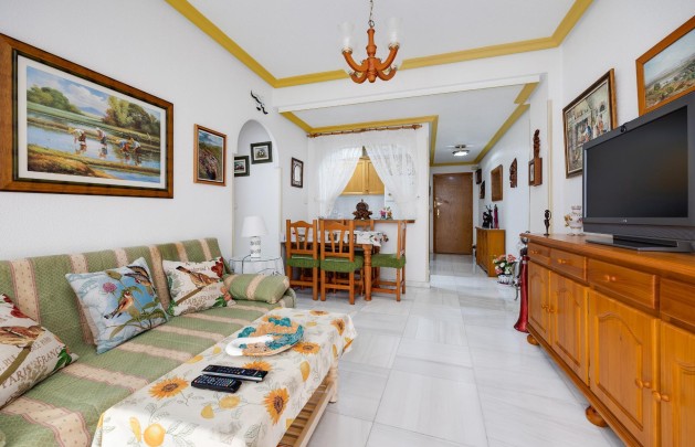 Resale - Apartment / flat - Torrevieja - Habaneras
