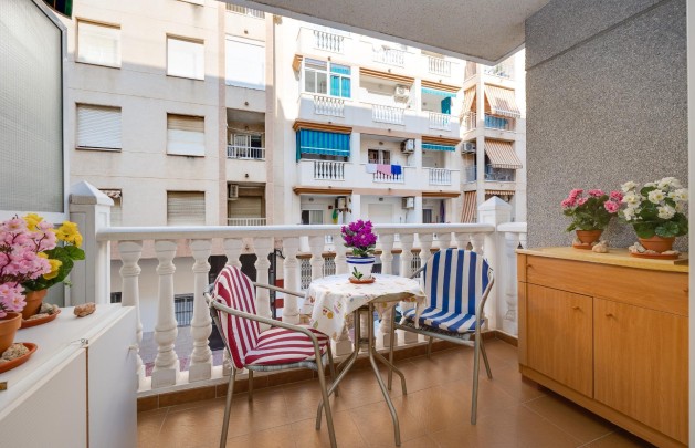 Resale - Apartment / flat - Torrevieja - Habaneras