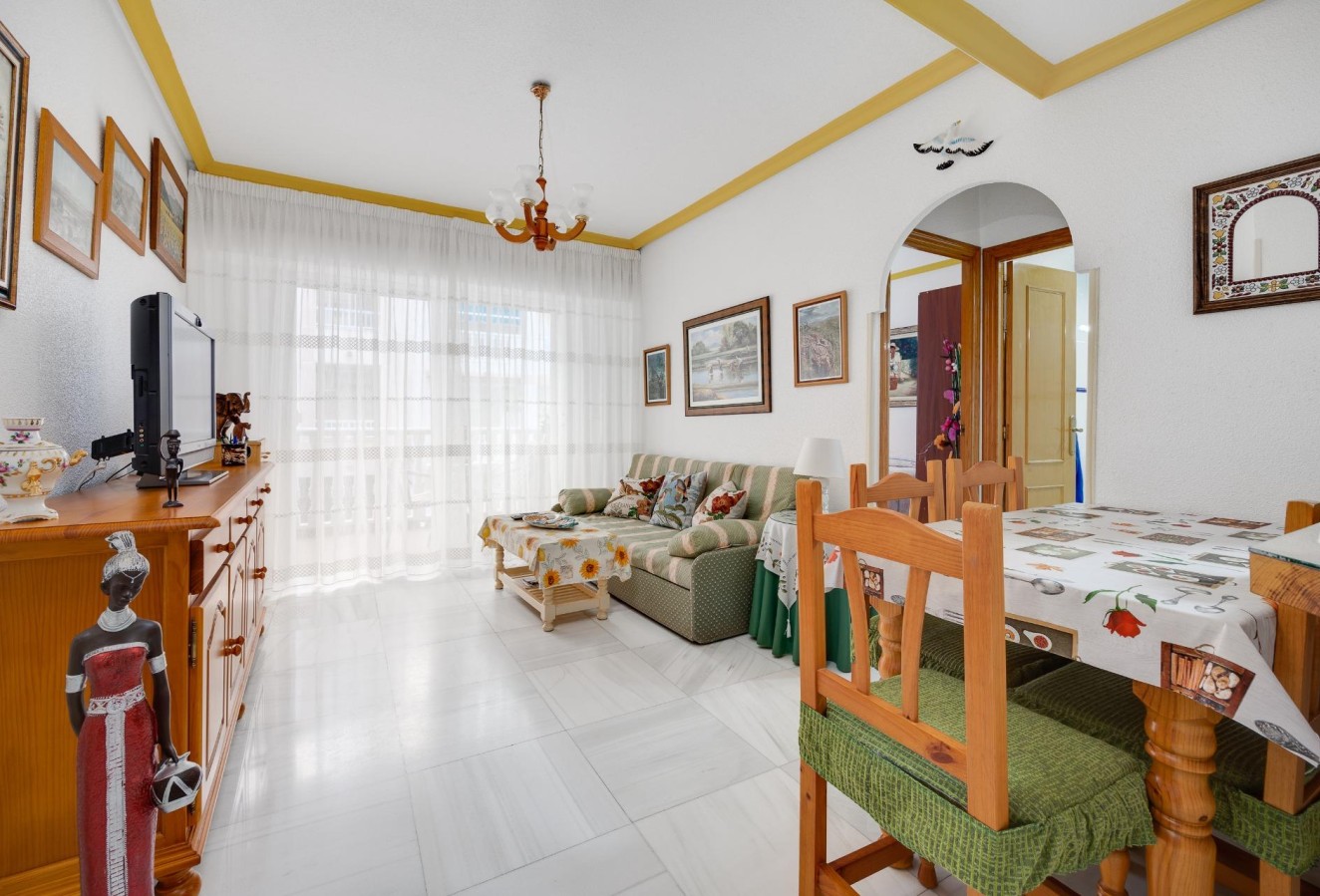 Resale - Apartment / flat - Torrevieja - Habaneras