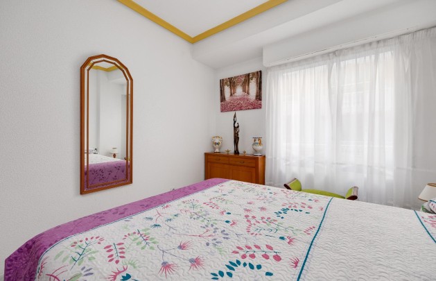 Resale - Apartment / flat - Torrevieja - Habaneras