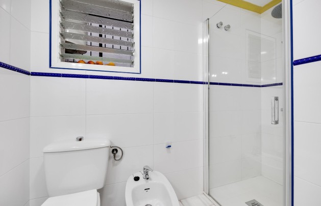 Resale - Apartment / flat - Torrevieja - Habaneras