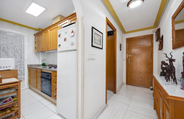 Resale - Apartment / flat - Torrevieja - Habaneras