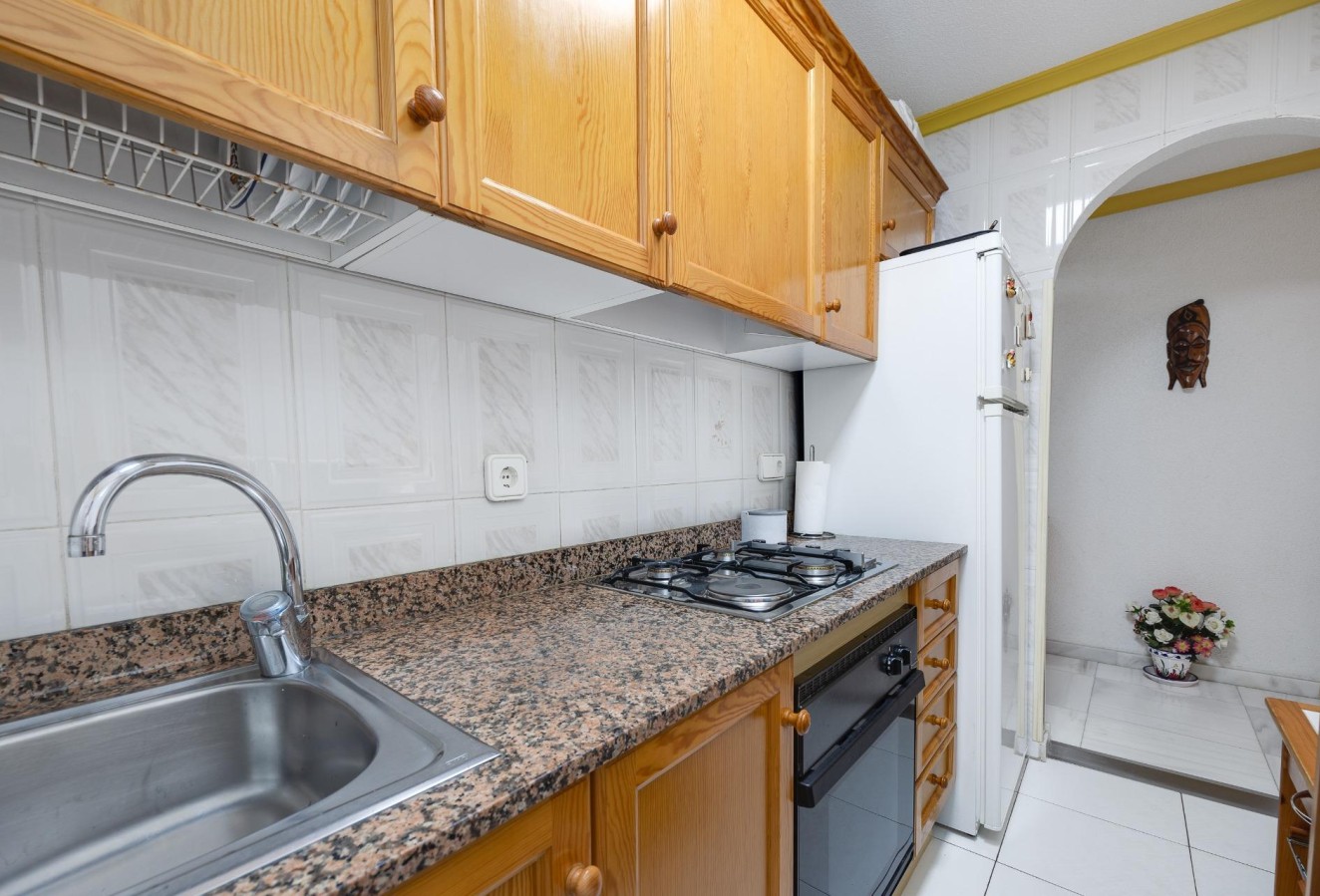 Resale - Apartment / flat - Torrevieja - Habaneras