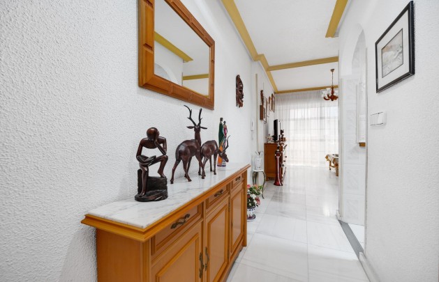 Resale - Apartment / flat - Torrevieja - Habaneras