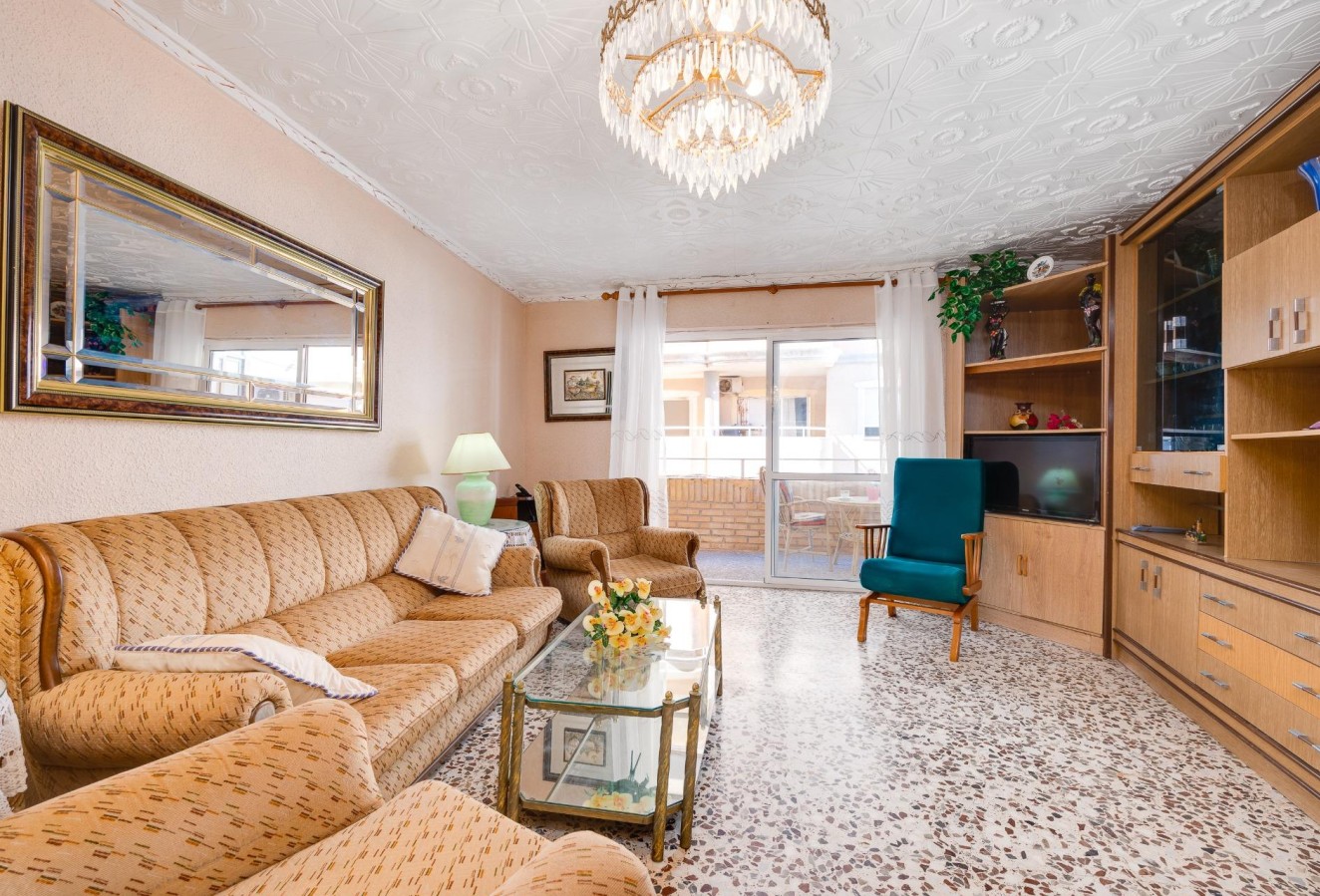 Resale - Apartment / flat - Torrevieja - Habaneras