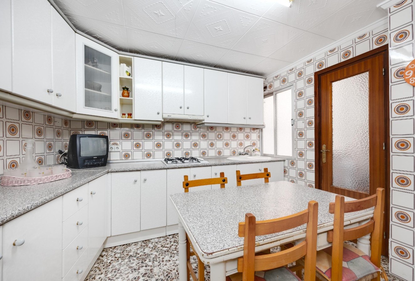 Resale - Apartment / flat - Torrevieja - Habaneras