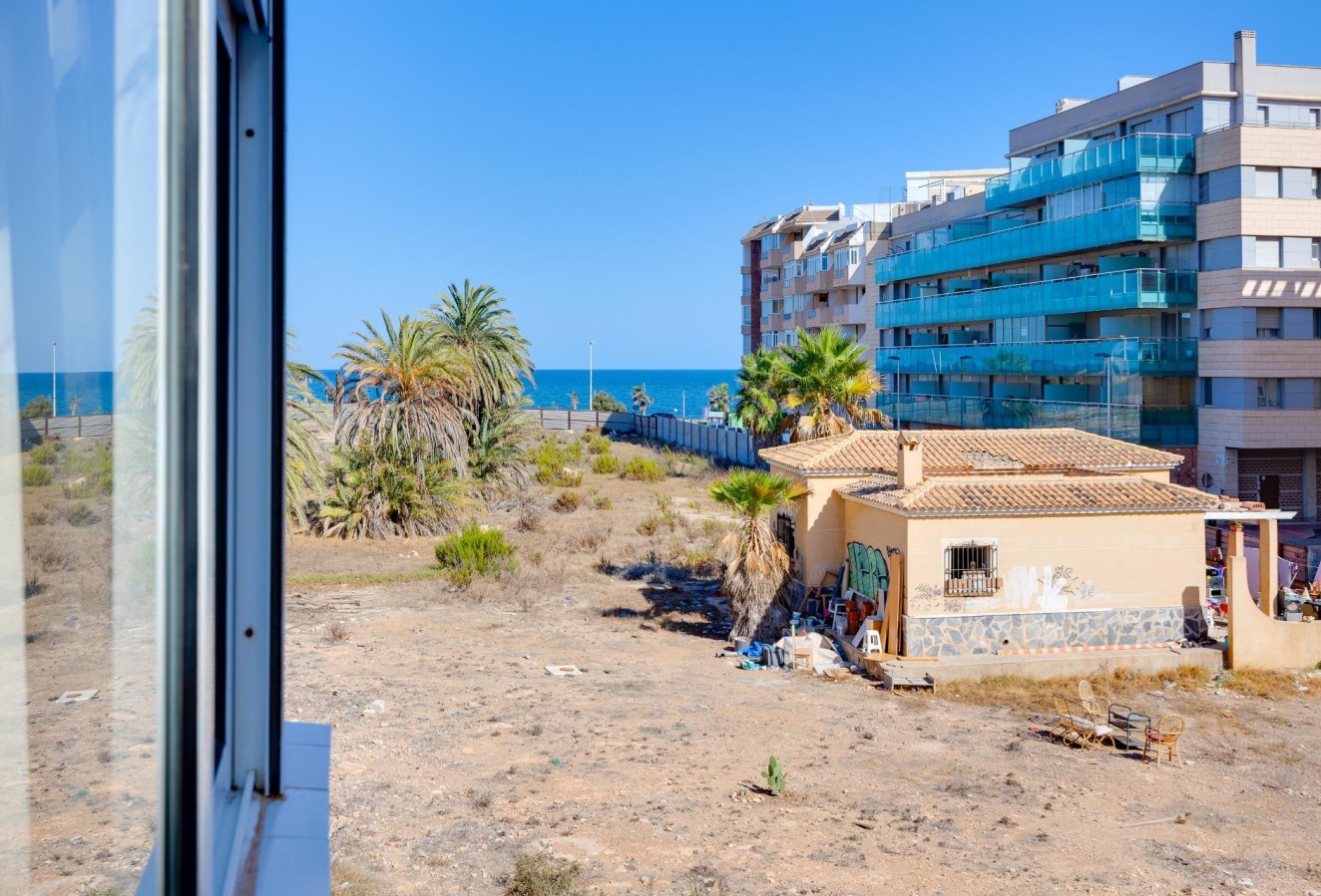 Resale - Apartment / flat - Torrevieja - Habaneras