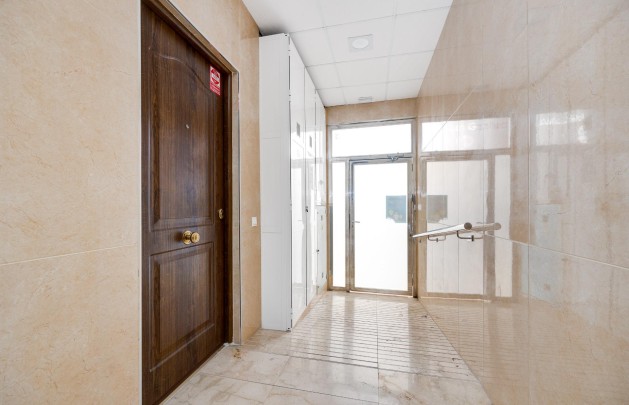 Resale - Apartment / flat - Torrevieja - Habaneras