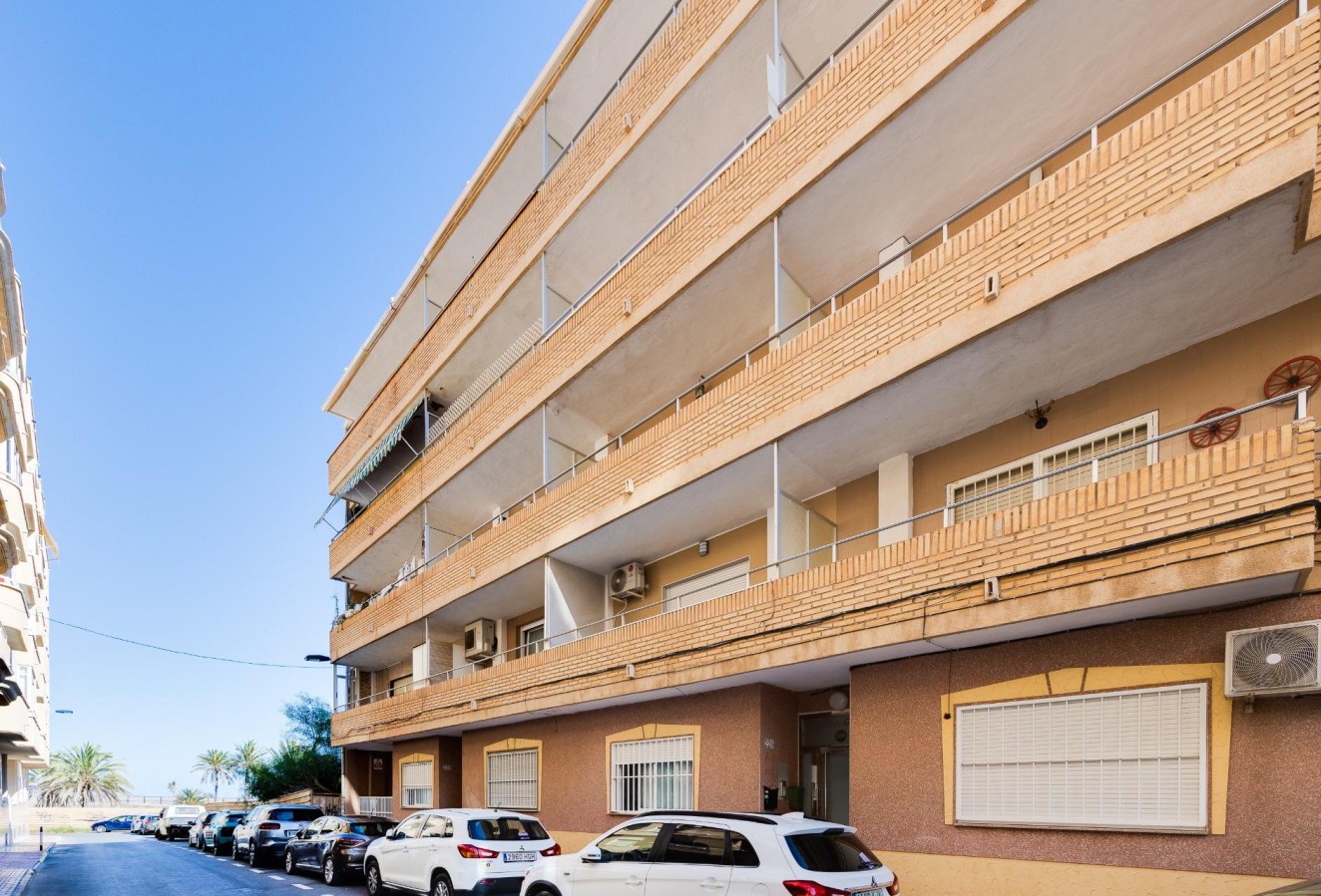 Resale - Apartment / flat - Torrevieja - Habaneras