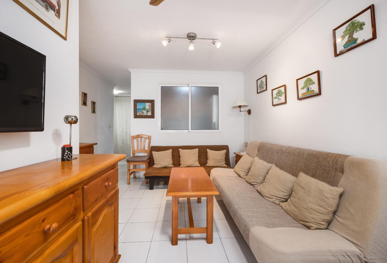 Resale - Apartment / flat - Torrevieja - Playa de los locos