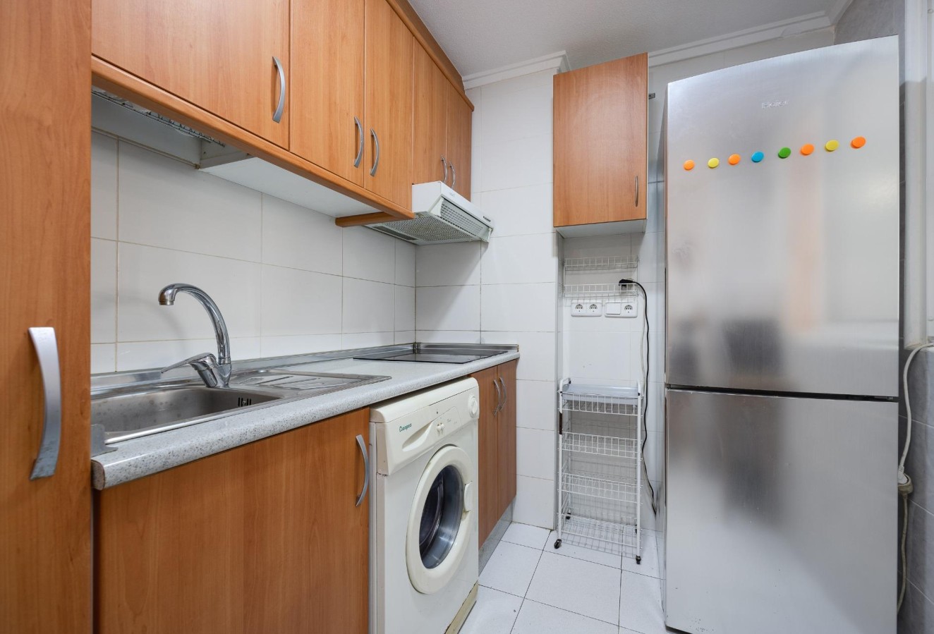 Resale - Apartment / flat - Torrevieja - Playa de los locos