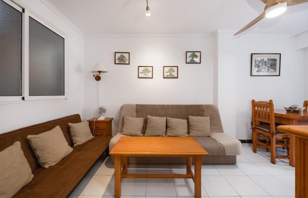 Resale - Apartment / flat - Torrevieja - Playa de los locos