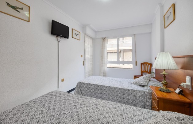 Resale - Apartment / flat - Torrevieja - Playa de los locos