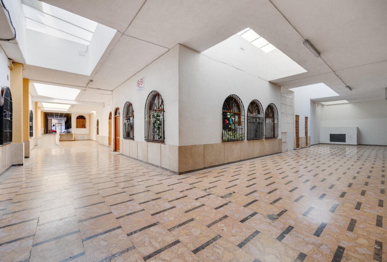 Resale - Apartment / flat - Torrevieja - Playa de los locos