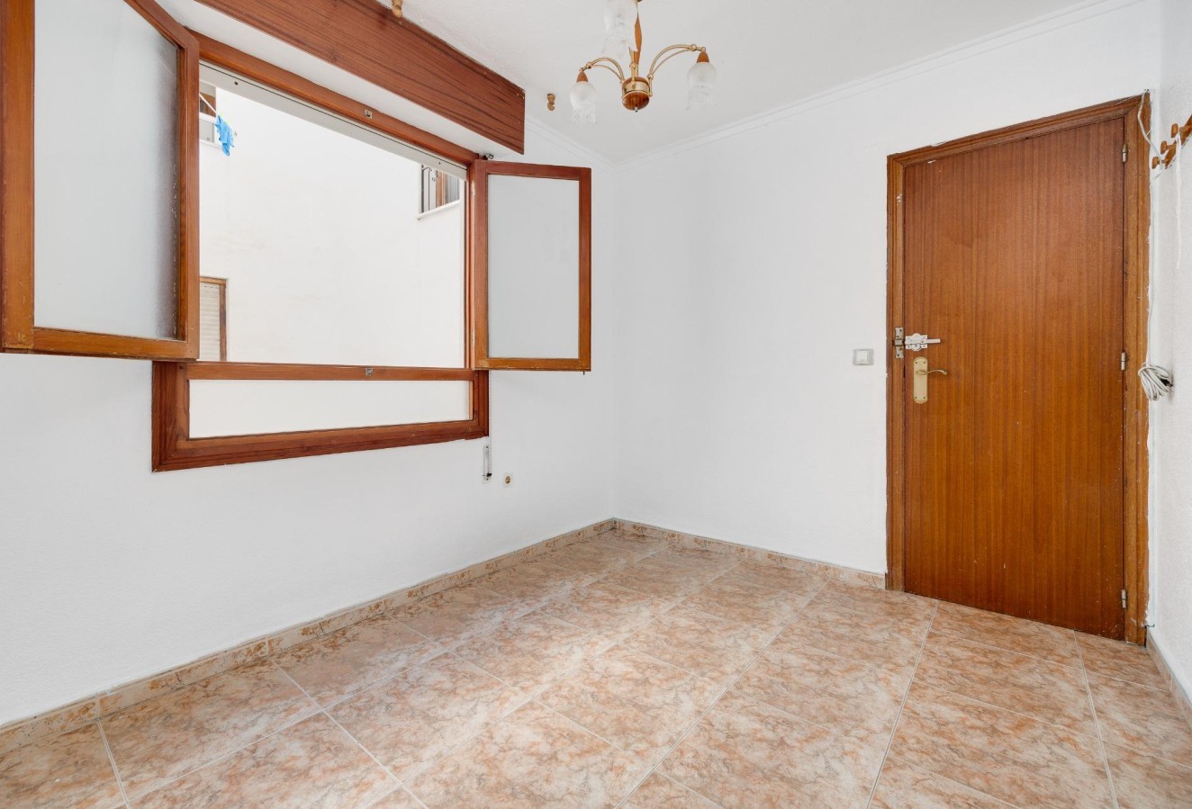 Resale - Apartment / flat - Torrevieja - Acequion