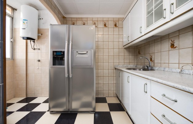 Resale - Apartment / flat - Torrevieja - Acequion