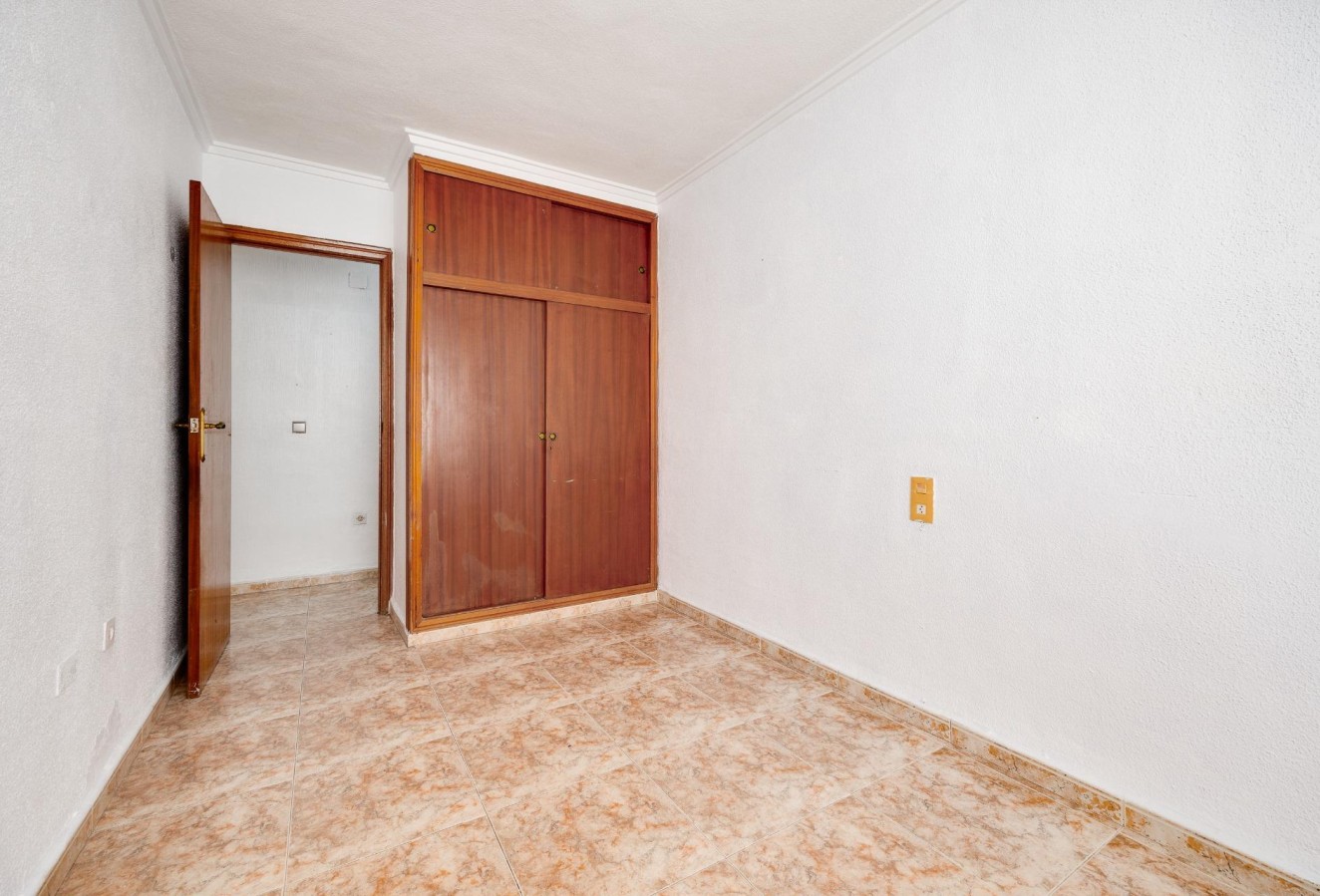 Resale - Apartment / flat - Torrevieja - Acequion