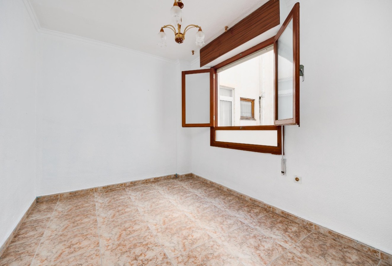 Resale - Apartment / flat - Torrevieja - Acequion