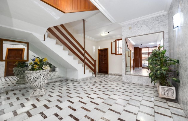 Resale - Apartment / flat - Torrevieja - Acequion