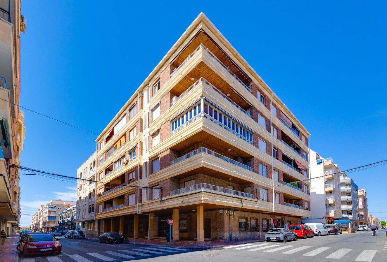 Resale - Apartment / flat - Torrevieja - Acequion