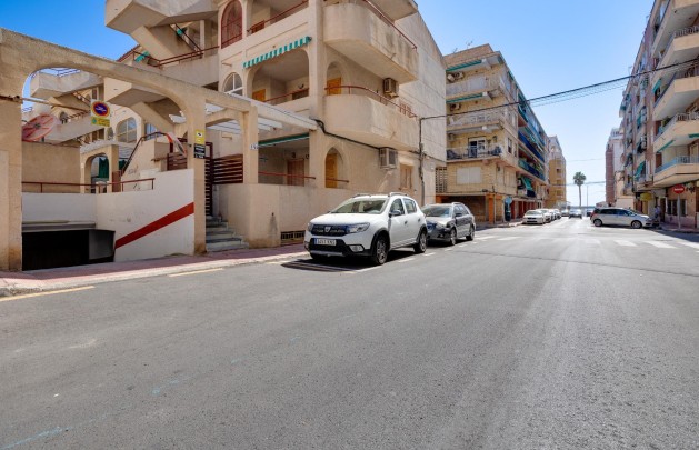 Resale - Apartment / flat - Torrevieja - Acequion