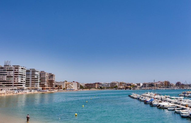 Resale - Apartment / flat - Torrevieja - Acequion